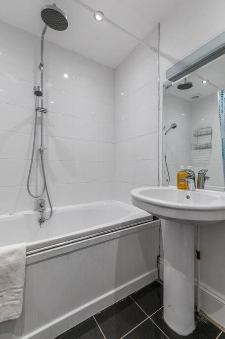 Victorian Flat Close To Station With Large Garden Apartment Brighton Екстериор снимка